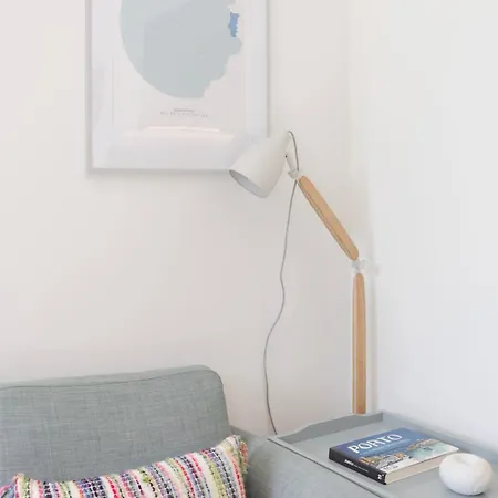 Liiiving In - Terrace & Sunny Apartment Porto