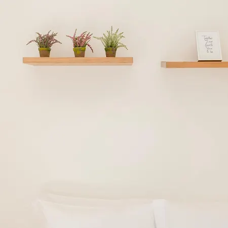 Liiiving In - Terrace & Sunny Apartment