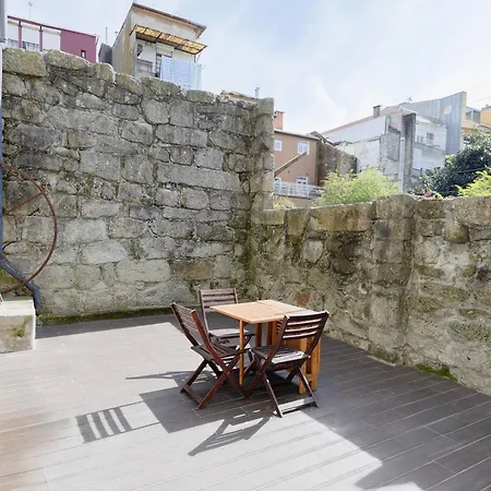 Liiiving In - Terrace & Sunny Apartment
